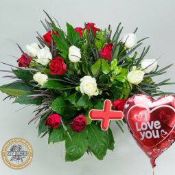 זר ורדים האהבה הישנה + בלון